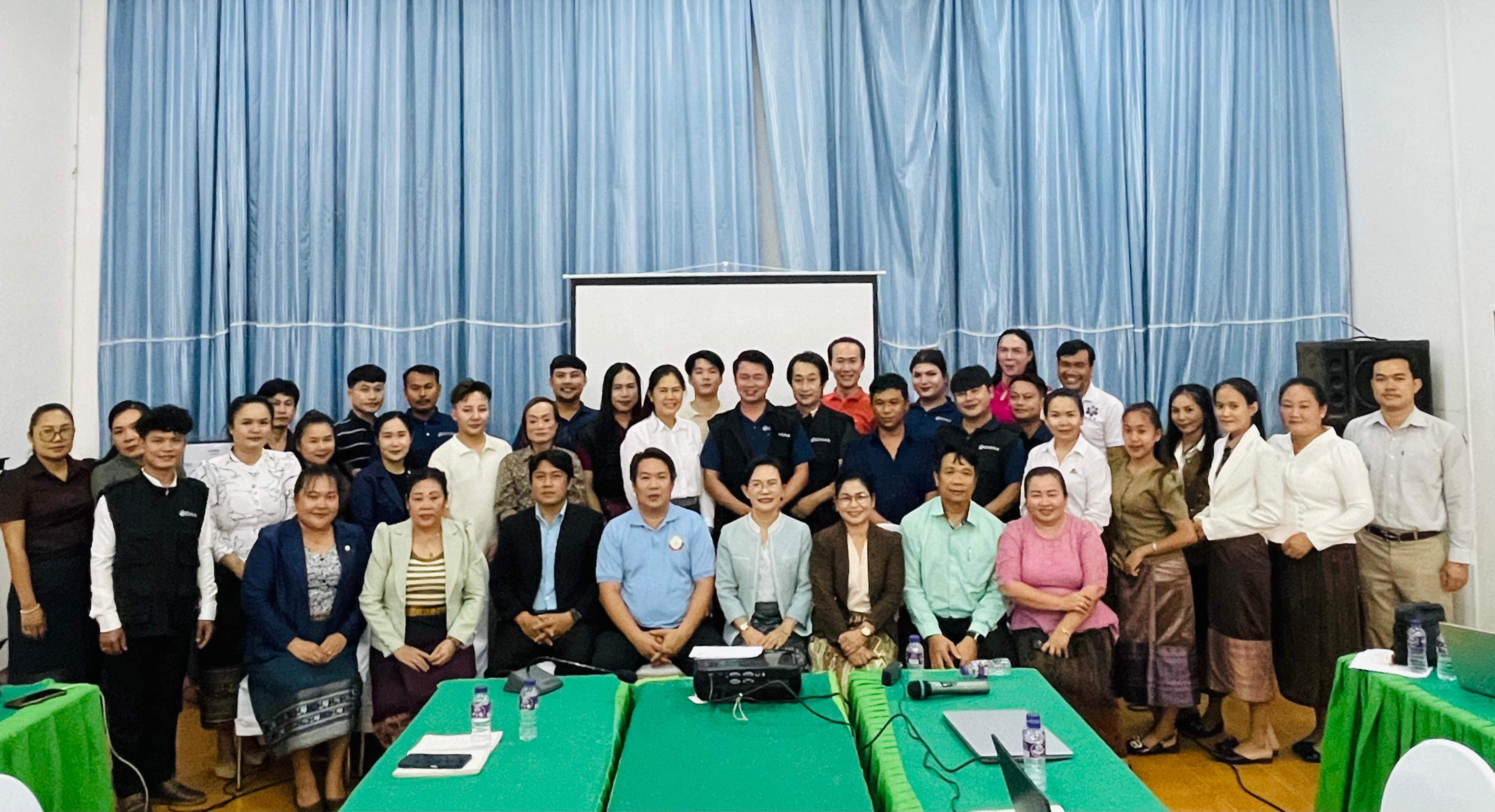 ກຕດ ໄດ້ຮ່ວມເປັນວິທະຍາກອນ ໃນຊຸດຝຶກອົບຮົມຄວາມຮູ້ພຶ້ນຖານກ່ຽວກັບ ເຮສໄອວີ/ພະຍາດເອດ ໃນວຽກງານໂຄສະນາສຸຂະສຶກສາ ແບບນະວັດຕະກຳໃໝ່, ຮູບແບບລະບົບດິຈິຕອນ ໂດຍຜ່ານສື່ສັງຄົມອອນລາຍ