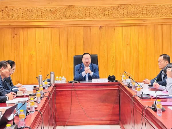 ກອງປະຊຸມສຳມະນາການຫັນເປັນທັນສະໄໝ ກຳມາທິການຕ່າງປະເທດ, ສະພາແຫ່ງຊາດ