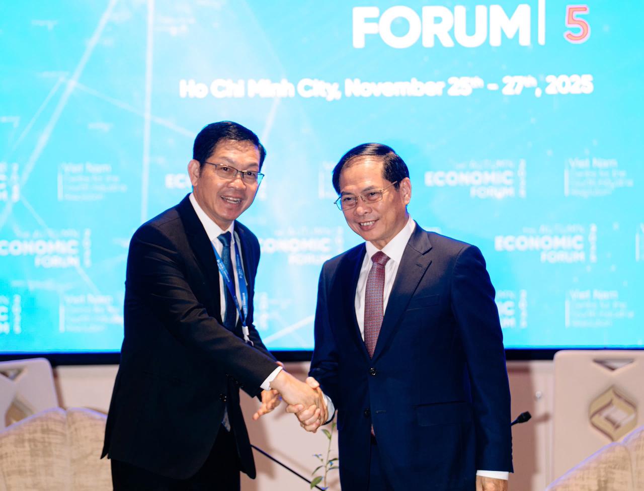 ລາວ-ຫວຽດນາມ ຮັດແໜ້ນການຮ່ວມມືໃນຂົງເຂດຫັນເປັນດິຈິຕອນ, ເຕັກໂນໂລຊີ ແລະ ນະວັດຕະກຳ