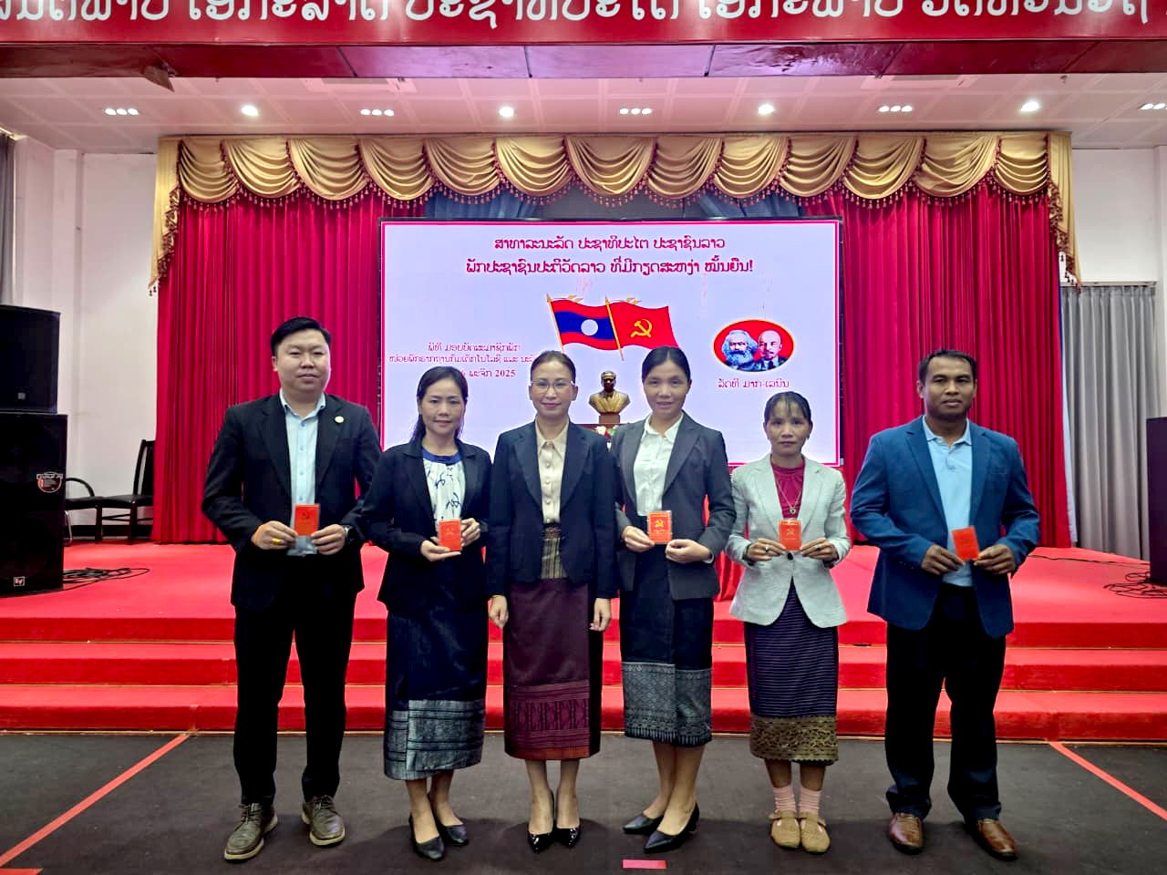 ໜ່ວຍພັກຮາກຖານກົມເຕັກໂນໂລຊີ ແລະ ນະວັດຕະກຳ ຈັດພິທີມອບບັດສະມາຊິກພັກ